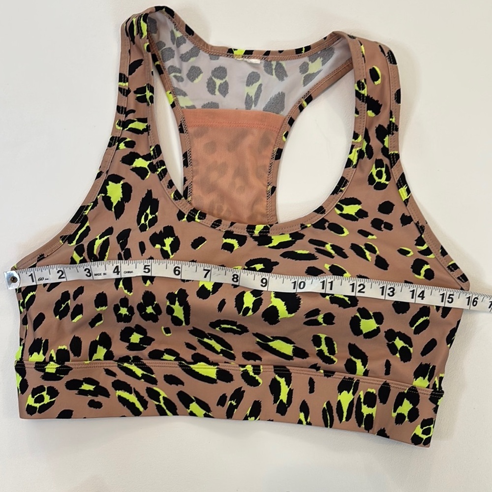 Fabletics Sports Bra Women’s Leopard Animal Print Athletic Athleisure - Picture 6 of 7